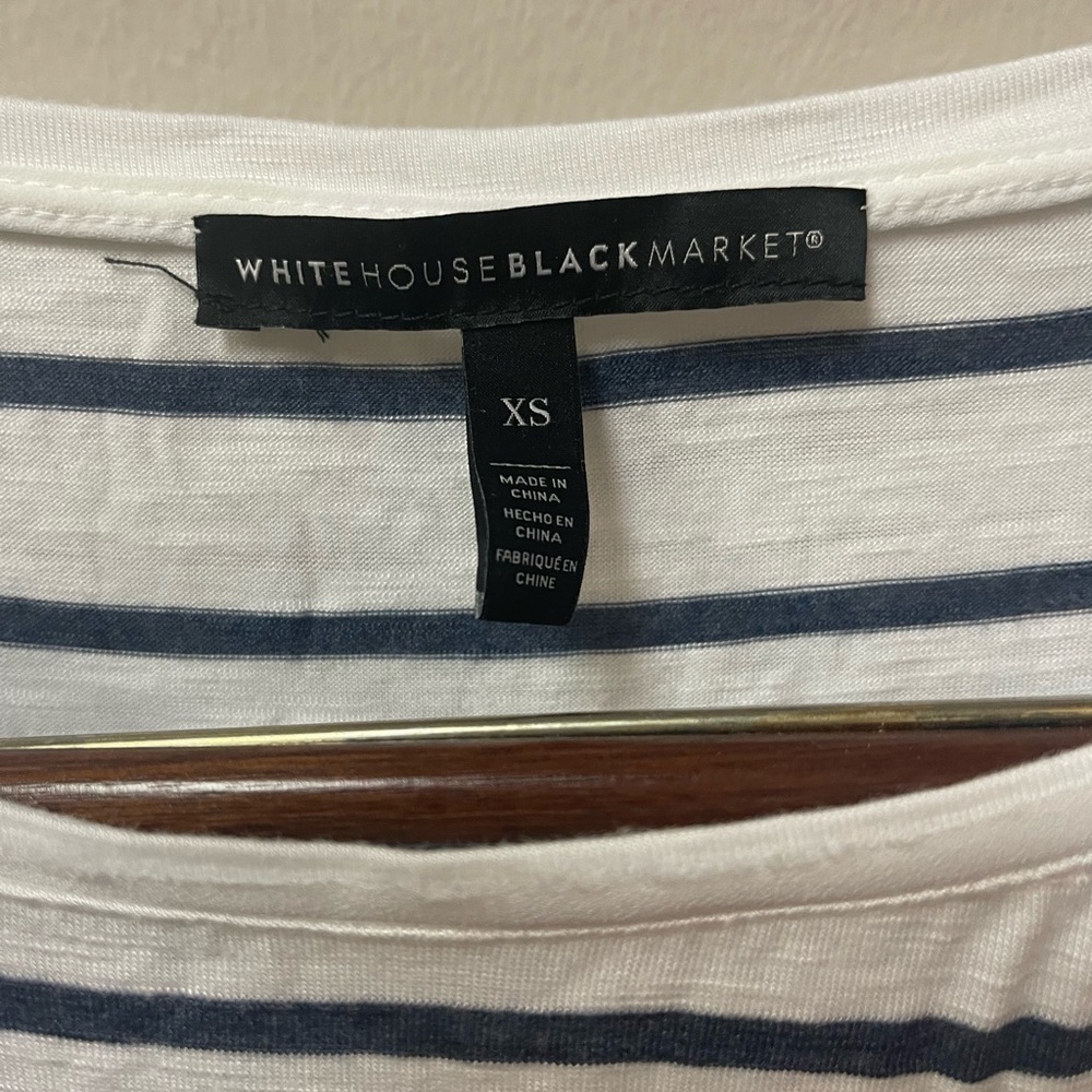 White House Black Market WHBM Ruched-Side 3/4 Sleeve Tee Stripped XS - Picture 6 of 8